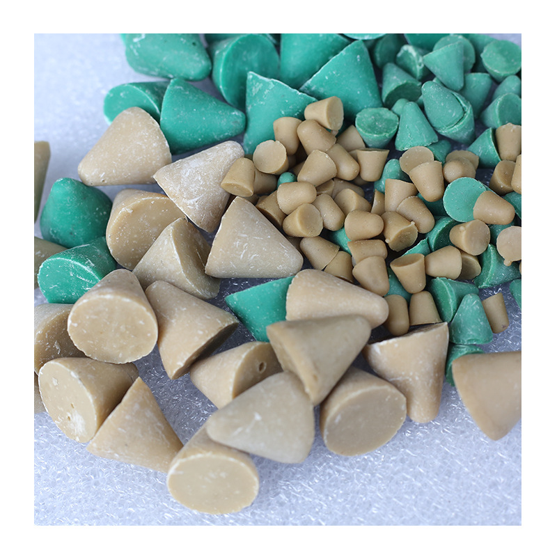 ຮູບຮ່າງຂອງໂກນ / Tetrahedron Deburring Tumbling Polishing Resin ສື່ມວນຊົນພາດສະຕິກສໍາລັບການຂັດລະອຽດຂອງເຄື່ອງປະດັບ