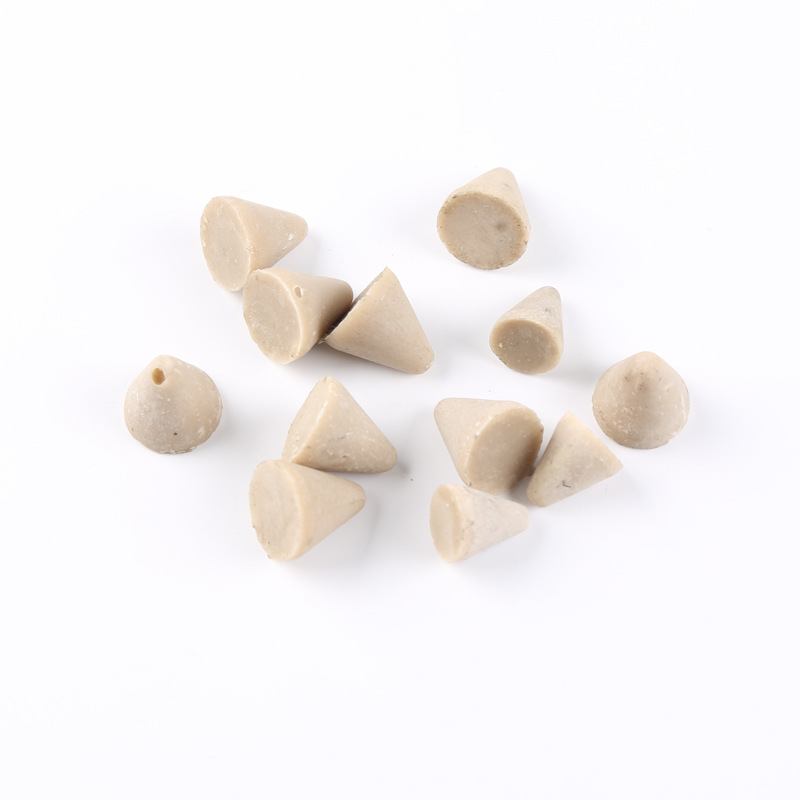 Bentuk Kon/Tetrahedron Deburring Penggilap Penggilap Resin Media Plastik untuk Pengisaran Halus Barang Kemas